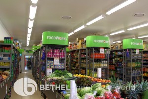 FoodWorks Supermarket Outrigger Shelving Fixtures b