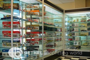 Hobby Store Shelving Glass Showcases Counters 03