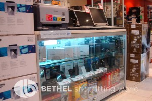 Computer Shop Shopfitting Shelving Fixtures b